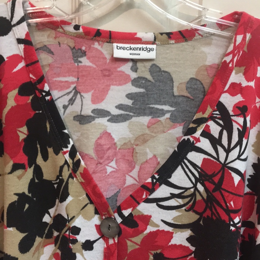 Lightweight Floral Print Dolman Sleeve Women's Top - Red/Black/Tan - Picture 4 of 9